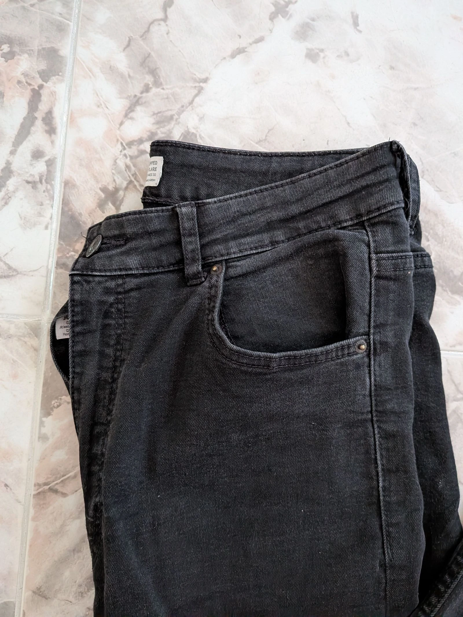 Pantalón negro vaquero  – photo 3